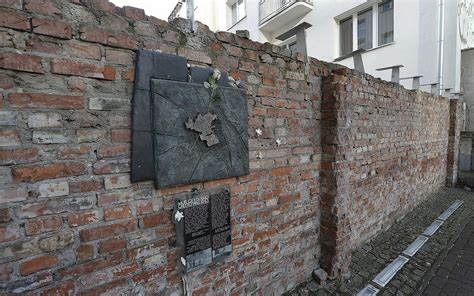 Parts of Warsaw Ghetto wall to become historic monuments | The Times of Israel