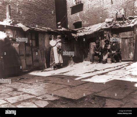 Slums new york city hi-res stock photography and images - Alamy