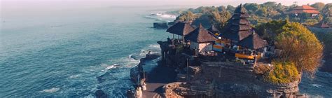 Pura Tanah Lot Bali | History & Visiting Time | Indonesia Tourism