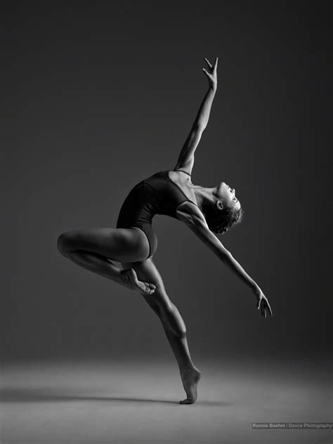 Pin by Rita on Dance | Dance poses, Dance photography, Dance photos