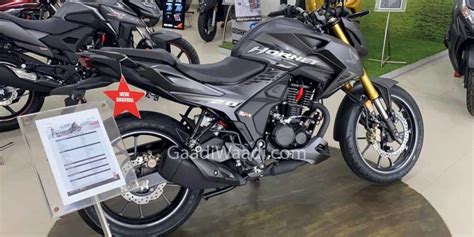 All-New Honda Hornet 2.0 Starts Reaching Dealerships Across India