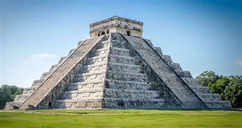 El Castillo | Kukulkan Pyramid | Chichen Itza