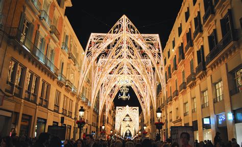 8 Spanish cities with Christmas lights that will amaze you