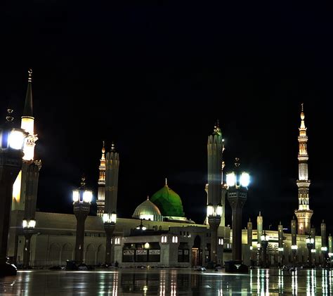 Masjid Nabawi Wallpaper At Night