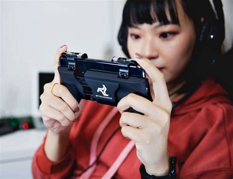 This mobile gaming accessories kit lets you play anywhere you go