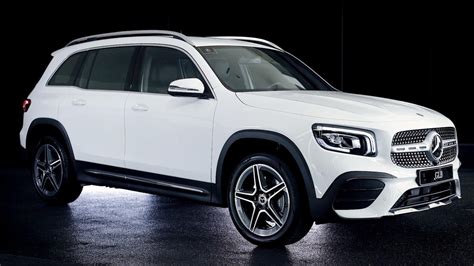 Mercedes-Benz premieres the all-new GLB 7-seater compact SUV