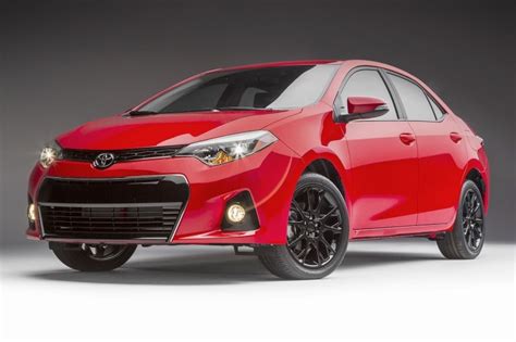 2016 Toyota Corolla Pictures - 354 Photos | Edmunds