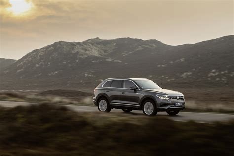 VW Touareg V8 TDI Passes Real Driving Emissions Tests With Flying Colors (And Without Cheating ...