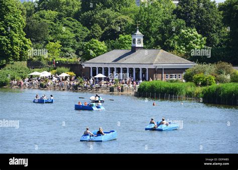 Serpentine Lido and lake, Hyde Park, London, England, UK Stock Photo - Alamy