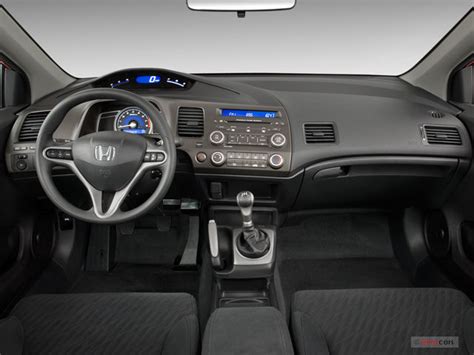 2011 Honda Civic Interior | U.S. News & World Report