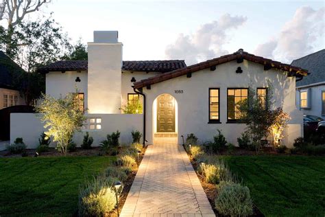 Inviting Spanish style home gets refreshed in Southern California ...