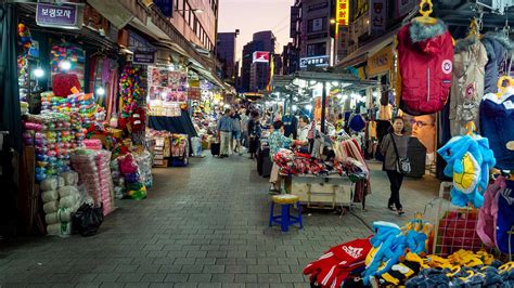 10 Best Seoul Night Markets to Visit