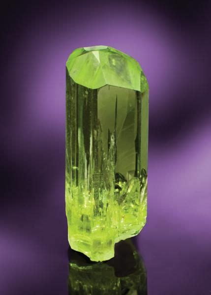 Diopside, Merelani Hills, Tanzania | Stones and crystals, Minerals and gemstones, Crystals and ...