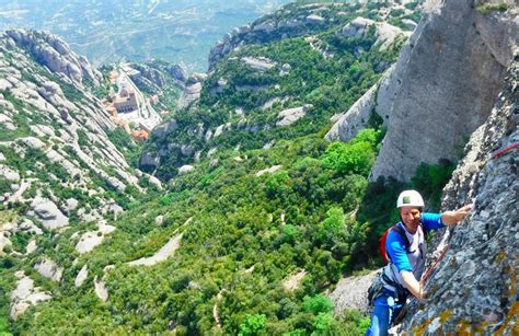 Private rock climbing initiation in Montserrat near Barcelona