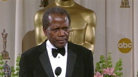 Sidney Poitier @ The Academy Awards 2002 - YouTube