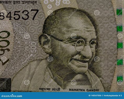 Mahatma Gandhi on the 500 Rupee Note Editorial Photo - Image of loan ...