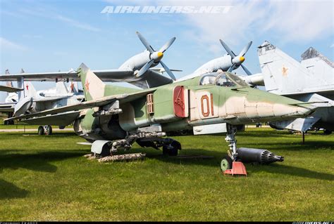 Mikoyan-Gurevich MiG-27... - Russia - Air Force | Aviation Photo #5926365 | Airliners.net