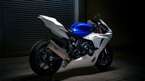 Yamaha Debuts a Track-Only R1 for 2023 - webBikeWorld