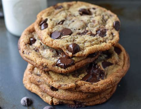 chewy chocolate chip cookies