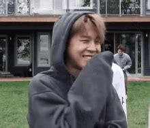 Jimin Giggle GIF - Jimin Giggle Laughing - Discover & Share GIFs