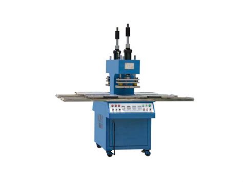 Silicone Clothing Label Making Machine, Brand Shaping Machine