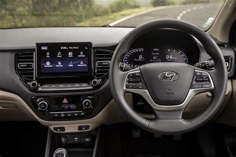 Hyundai Verna: Interior - Motoring World