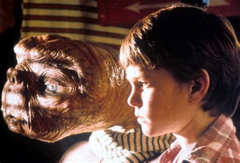 E.T. the Extra-Terrestrial (1982)