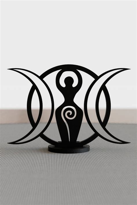 Wiccan Altar Spiral Goddess Wiccan Triple Moon Wiccan - Etsy