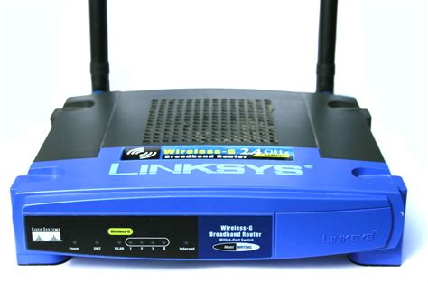 File:WRT54G v2 Linksys Router Digon3.jpg - Wikipedia