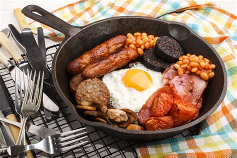 Watch: How to make a traditional full Irish breakfast