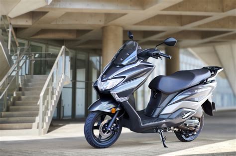 Take a look at the new Suzuki Burgman 125EX | MotoDeal