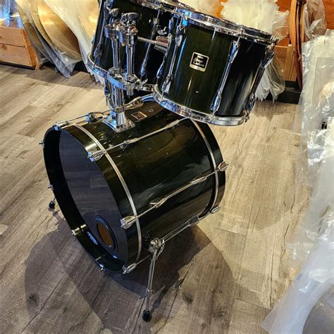 Used Yamaha Stage Custom 5pc Drum Set Green | DCP