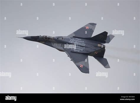 Mikoyan mig 29 fulcrum hi-res stock photography and images - Alamy