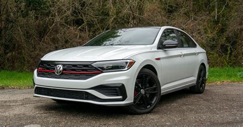 2021 Volkswagen Jetta GLI review: Hot hatch in sedan clothing - Roadshow