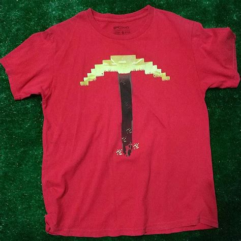 MINECRAFT TSHIRT Mojang Offical Merchandise, Men's Fashion, Tops & Sets, Tshirts & Polo Shirts ...