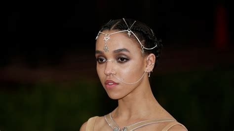 FKA Twigs opens up about surgery for fibroid tumors in Instagram post ...