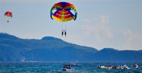 Parasailing | Info, Prices, Photos | My Boracay Guide