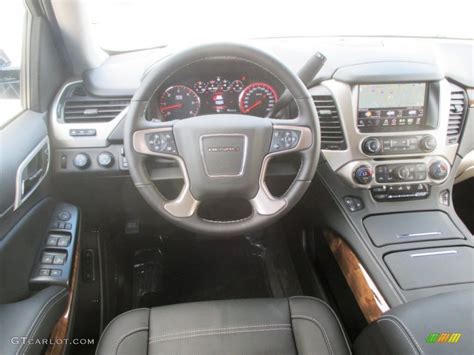 2015 GMC Yukon Denali 4WD Dashboard Photos | GTCarLot.com