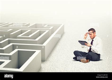 3d maze background hi-res stock photography and images - Alamy