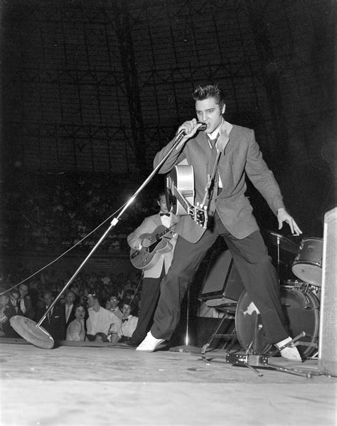 October 14 Events , Today in Elvis Presley History – Elvis Presley