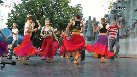 Hungarian gypsy dance a little differently - YouTube Music