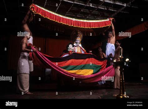 Kathakali, classical dance of Kerala, India, Asia Stock Photo - Alamy