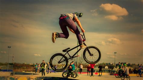 bmx tricks - Streets United