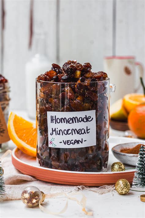 Homemade Vegan Mince Pie Filling (Mincemeat) - Nourishing Amy