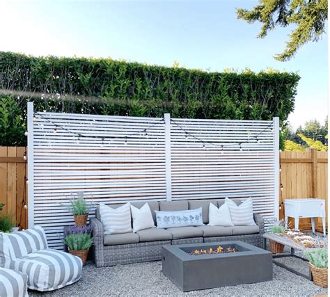 Easy DIY Privacy Screen / Fence