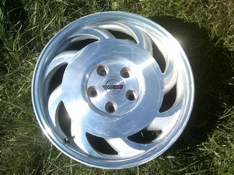 Buy GM 93 CORVETTE C4 FACTORY OEM 17" WHEELS SILVER SAWBLADE ALLOY RIMS FITS ZR1 Z51 in Green ...