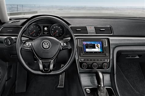 VW Passat Interior Review | Prestige Volkswagen Turnersville NJ