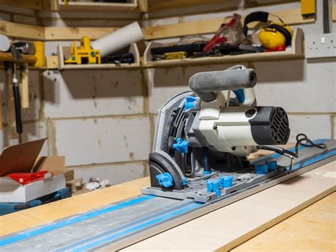 Track Saw Vs. Circular Saw (5 Key Differences)