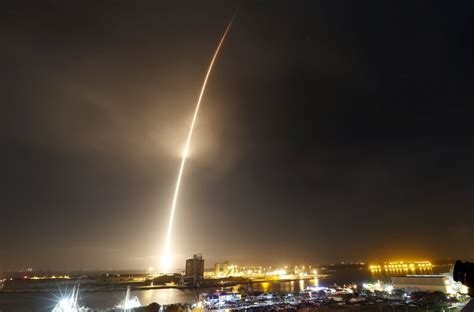 SpaceX Successfully Lands Rocket After Launch of Satellites Into Orbit - The New York Times