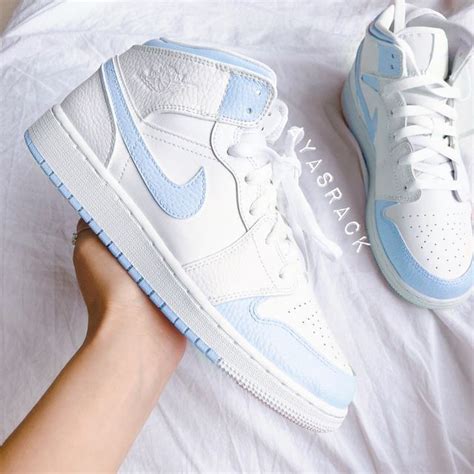 Baby blue Nike Air Jordan 1 mid in 2021 | Nike shoes blue, Nike fashion shoes, Sneakers fashion